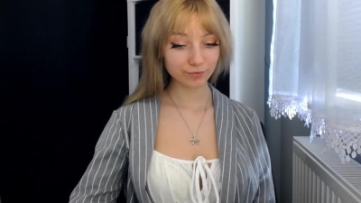 Watch luciacam20 recorded live streams from Chaturbate on 2024/04/19, Cam Archive