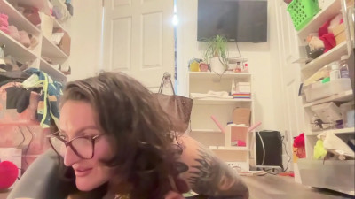 Watch twerkingelle recorded live streams from Chaturbate on 2024/12/06, Cam Archive