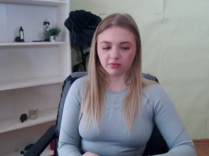 Watch CrazyGloria recorded live streams from Stripchat on 2025/03/04, Cam Archive