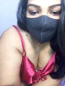 _Hot_Kisses_