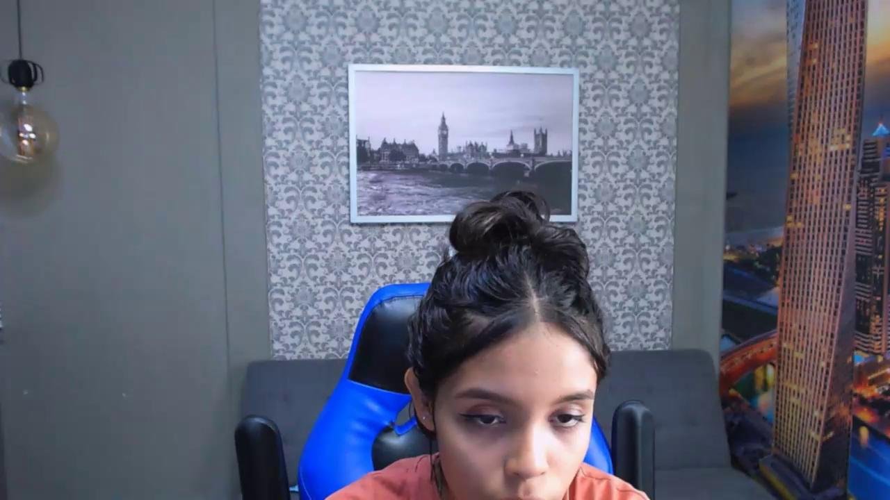 Watch rose_colling recorded live streams from Chaturbate on 2023/12/26, Cam Archive